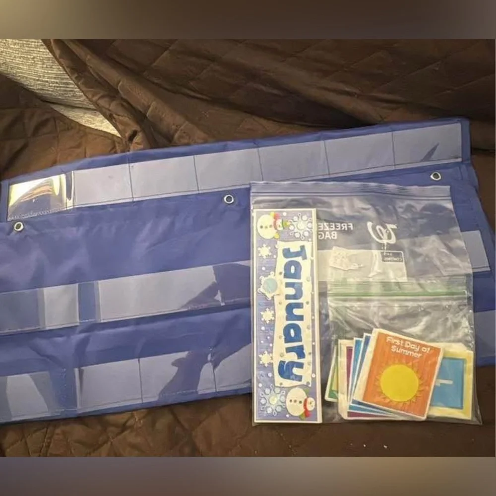 Classroom calendar with Pockets